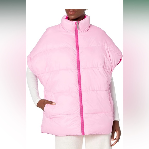NWOT- Ugg Sydnee Fully Reversible Puffer Vest in Pink/Light Pink med - Picture 2 of 10